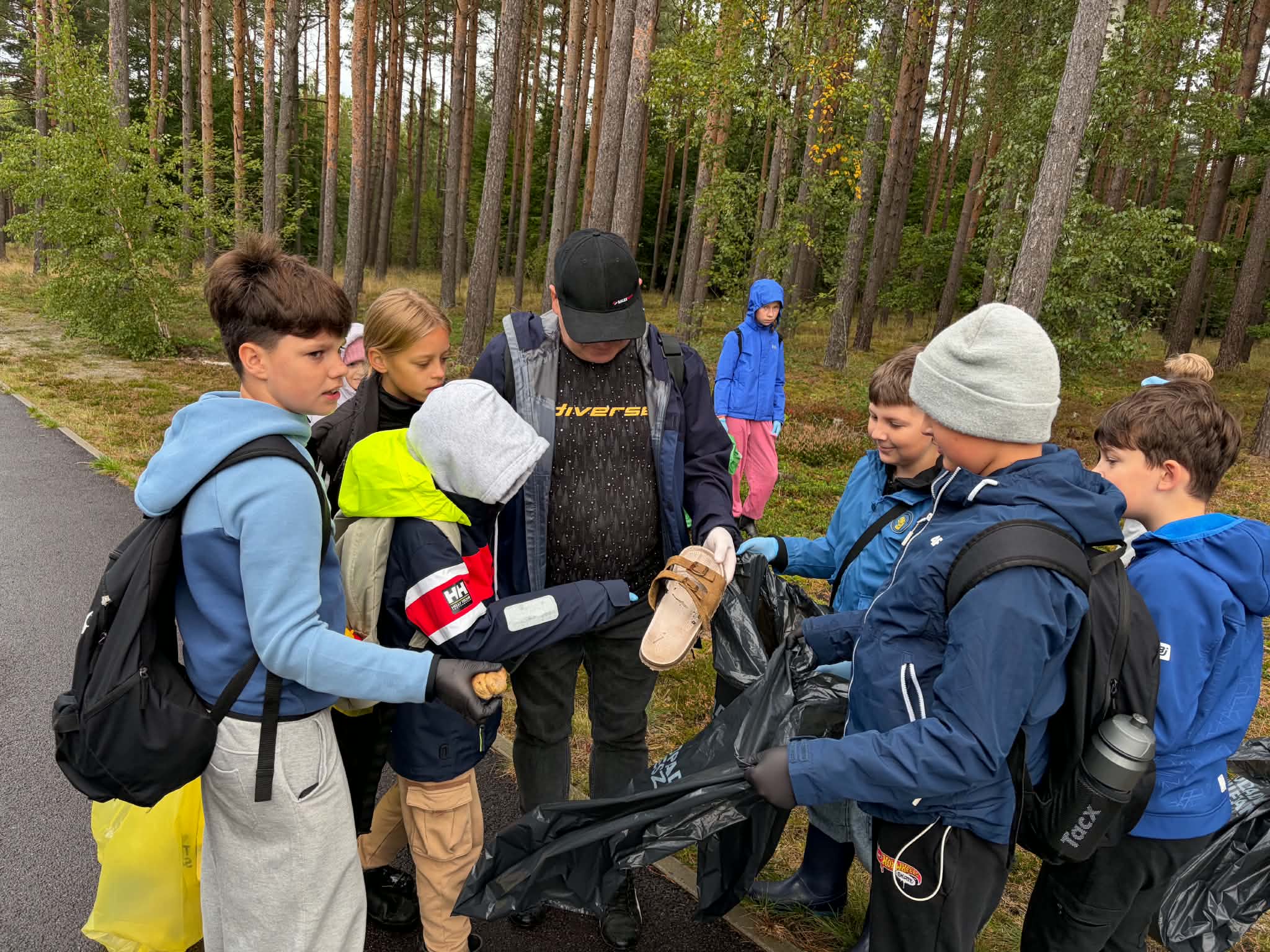 Klasy 4–5 w 33. Akcji Sprzątania Świata!